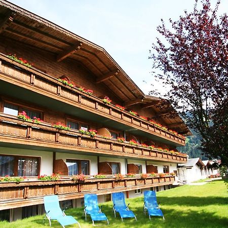 First Mountain Hotel Zillertal Aschau Im Zillertal Dış mekan fotoğraf