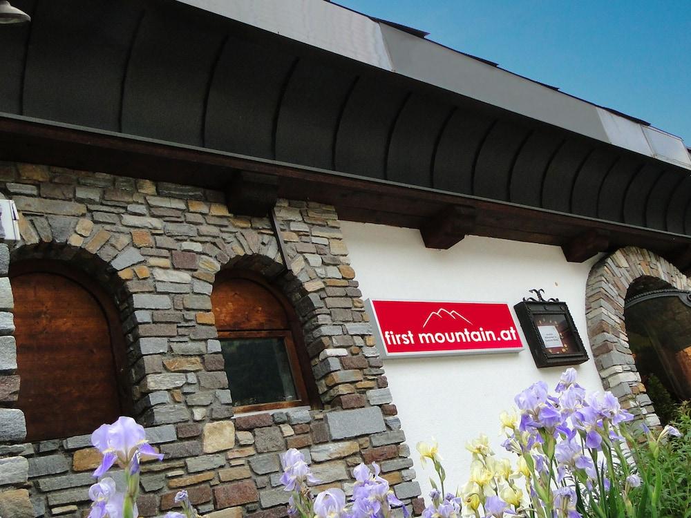 First Mountain Hotel Zillertal Aschau Im Zillertal Dış mekan fotoğraf