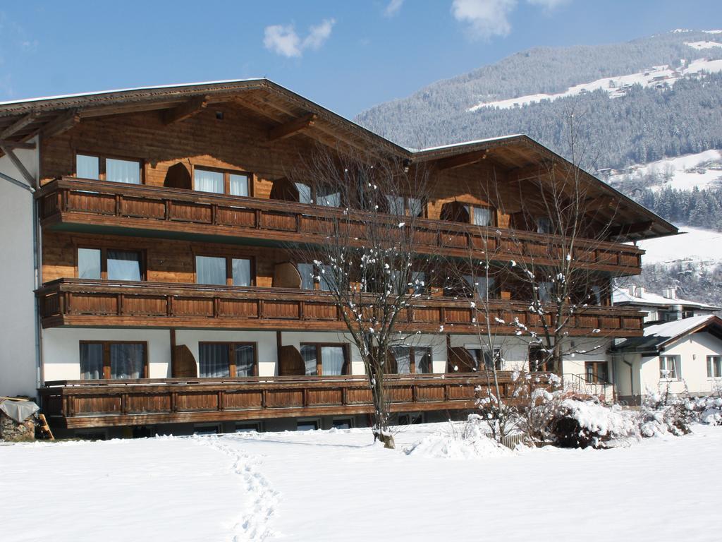 First Mountain Hotel Zillertal Aschau Im Zillertal Dış mekan fotoğraf
